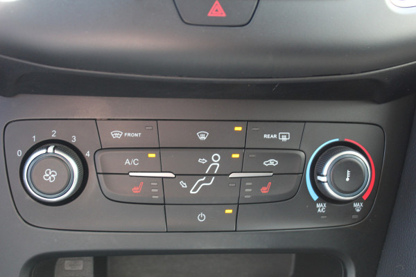 Ford FOCUS Wagon 1.0 Lease Edition , 125pk Airco , Cruise, Trekhaak ,Stoel,Stuur en Voorruitverwarming LM velgen , Bluetooth , Navigatie