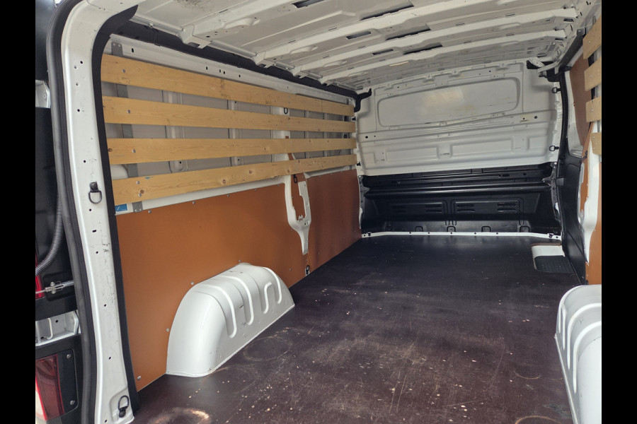 Renault Trafic 2.0 dCi Automaat 150 Pk - 107Kw L2 Comfort Airco Cruisecontrol Navigatie