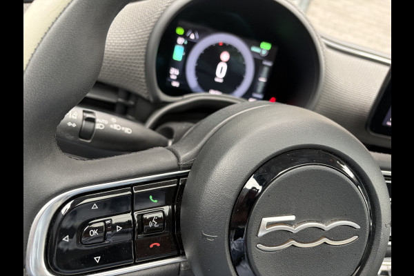 Fiat 500 La Prima by bocelli 42 kWh full option Achteruitrijcamera - Airco - Apple carplay - Navigatie - Parkeersensoren - Panorama dak - Stoelverwarming - Cruise control - Dodehoek detector - Elektrische ramen - Led verlichting - Bluetoot - Keyless start - Stuur leder - Stuur multifunctioneel - Licht metalen velgen 17 inch