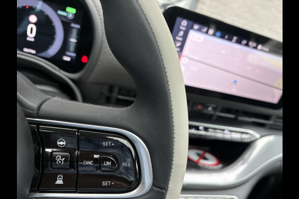 Fiat 500 La Prima by bocelli 42 kWh full option Achteruitrijcamera - Airco - Apple carplay - Navigatie - Parkeersensoren - Panorama dak - Stoelverwarming - Cruise control - Dodehoek detector - Elektrische ramen - Led verlichting - Bluetoot - Keyless start - Stuur leder - Stuur multifunctioneel - Licht metalen velgen 17 inch