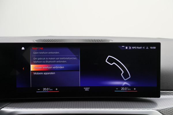 BMW 3 Serie Touring 320e M Sport Leder/Alcantara, Virtual Cockpit, LED, Elek. trekhaak, Apple Carplay, 18"