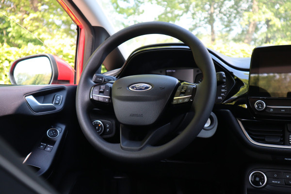 Ford Fiesta 1.1 | Navi | Carplay | Cruise control |