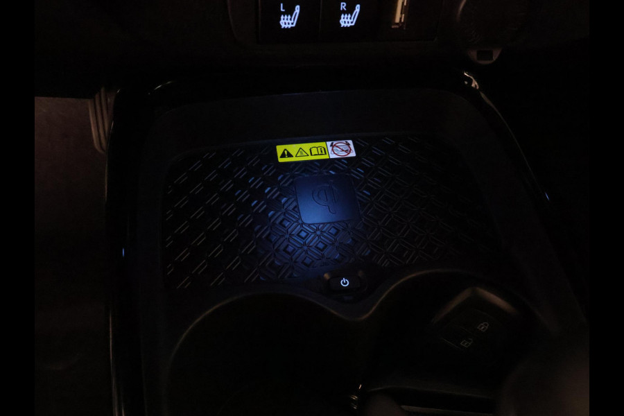 Toyota Aygo X 1.0 VVT-i S-CVT Undercover Jun Takahashi | JBL-Audio | Stoelverwarming | Parkeersensoren voor & achter |