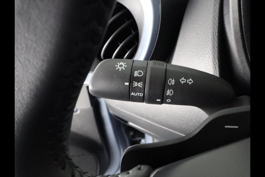Toyota Aygo X 1.0 VVT-i S-CVT Undercover Jun Takahashi | JBL-Audio | Stoelverwarming | Parkeersensoren voor & achter |