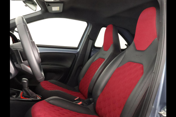 Toyota Aygo X 1.0 VVT-i S-CVT Undercover Jun Takahashi | JBL-Audio | Stoelverwarming | Parkeersensoren voor & achter |