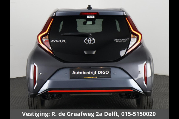 Toyota Aygo X 1.0 VVT-i S-CVT Undercover Jun Takahashi | JBL-Audio | Stoelverwarming | Parkeersensoren voor & achter |
