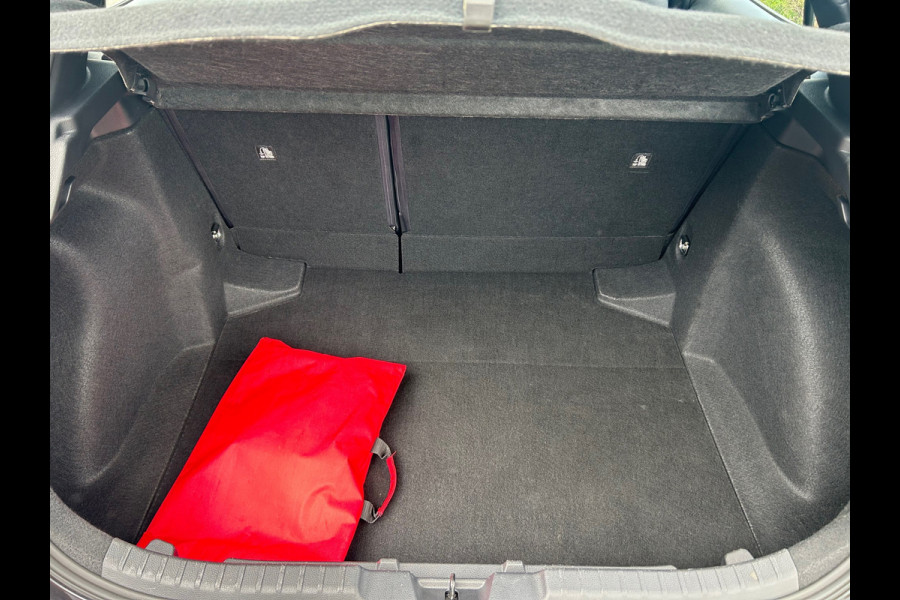 Toyota Corolla 1.8 Hybrid Active Apple CarPlay Adaptive Cruise NL-Auto 1e EIG Dealeronderhouden Rijklaarprijs!