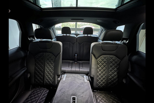 Audi Q7 50 TDI 7-Persoons S-Line | RS Leder | 360 Camera | Trekhaak | ACC | Panorama | B&O Sound | Head-Up | 73426,= Ex btw | Soft-Close | Matrix-LED | 4-Zone Clima | Stoelverwarming V+A | Keyless-Entry | Standkachel | Luchtvering | Tour-Pakket | Memory | Sfeerverlichting | Stuurverwarming | Autom. Parkeren | Carplay |