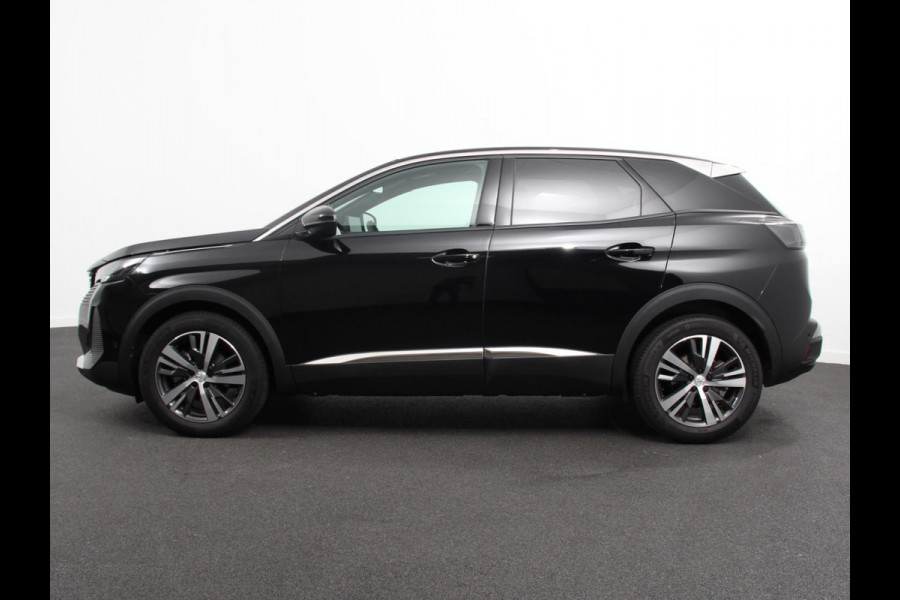 Peugeot 3008 1.2 110pk Turbo Automaat Allure Climate control Adaptive cruise control Achteruitrijd camera Parkeersensoren Verwarmde voorstoelen LED Navigatie Apple Carplay/ Android Auto
