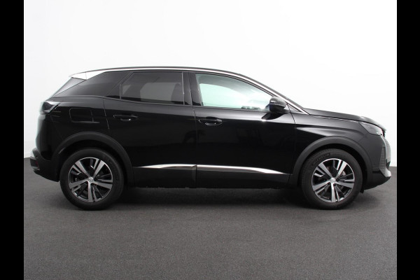 Peugeot 3008 1.2 110pk Turbo Automaat Allure Climate control Adaptive cruise control Achteruitrijd camera Parkeersensoren Verwarmde voorstoelen LED Navigatie Apple Carplay/ Android Auto