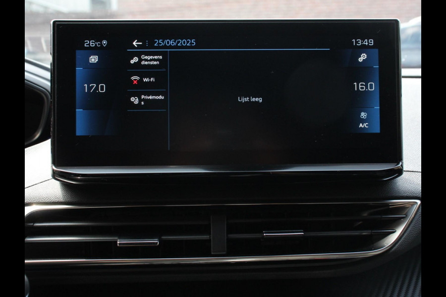 Peugeot 3008 1.2 110pk Turbo Automaat Allure Climate control Adaptive cruise control Achteruitrijd camera Parkeersensoren Verwarmde voorstoelen LED Navigatie Apple Carplay/ Android Auto