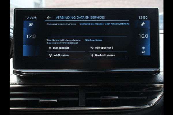 Peugeot 3008 1.2 110pk Turbo Automaat Allure Climate control Adaptive cruise control Achteruitrijd camera Parkeersensoren Verwarmde voorstoelen LED Navigatie Apple Carplay/ Android Auto