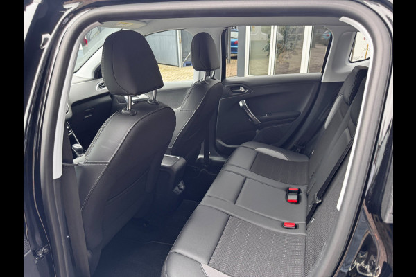Peugeot 2008 1.2 PureTech Allure | Automaat | Trekhaak | Distributieriem vervangen| Parkeersensoren | Climate Control