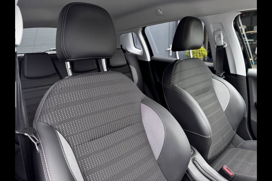 Peugeot 2008 1.2 PureTech Allure | Automaat | Trekhaak | Distributieriem vervangen| Parkeersensoren | Climate Control
