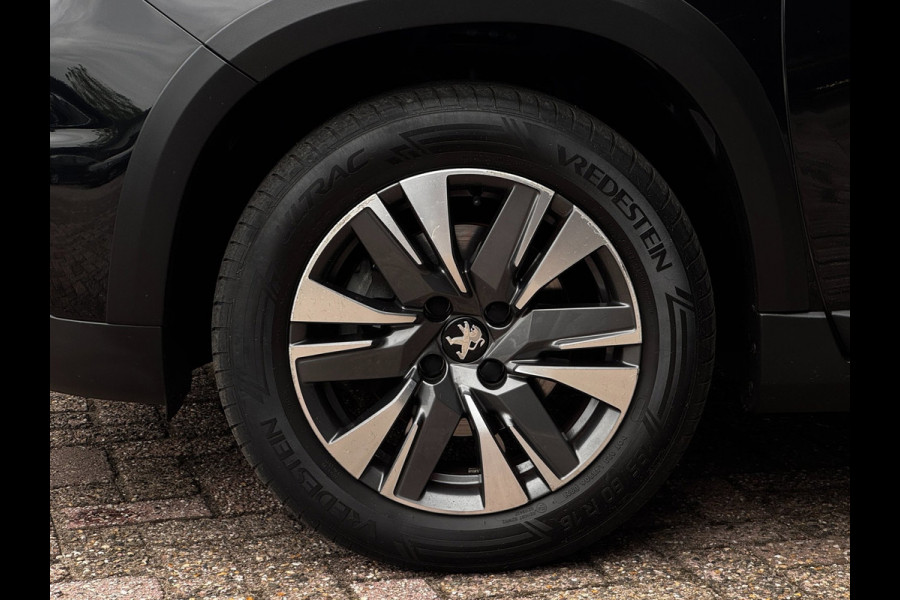 Peugeot 2008 1.2 PureTech Allure | Automaat | Trekhaak | Distributieriem vervangen| Parkeersensoren | Climate Control