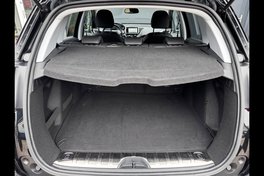 Peugeot 2008 1.2 PureTech Allure | Automaat | Trekhaak | Distributieriem vervangen| Parkeersensoren | Climate Control