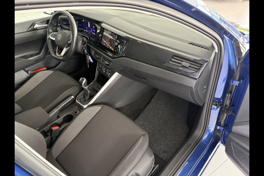 Volkswagen Polo 1.0 TSI Life  Airco - Apple carplay - Navigatie - Cruise control - Bluetooth - Licht metalen velgen 15 inch - Led verlichting - Elektrische ramen - Radio - Start/stop systeem - Stuur l