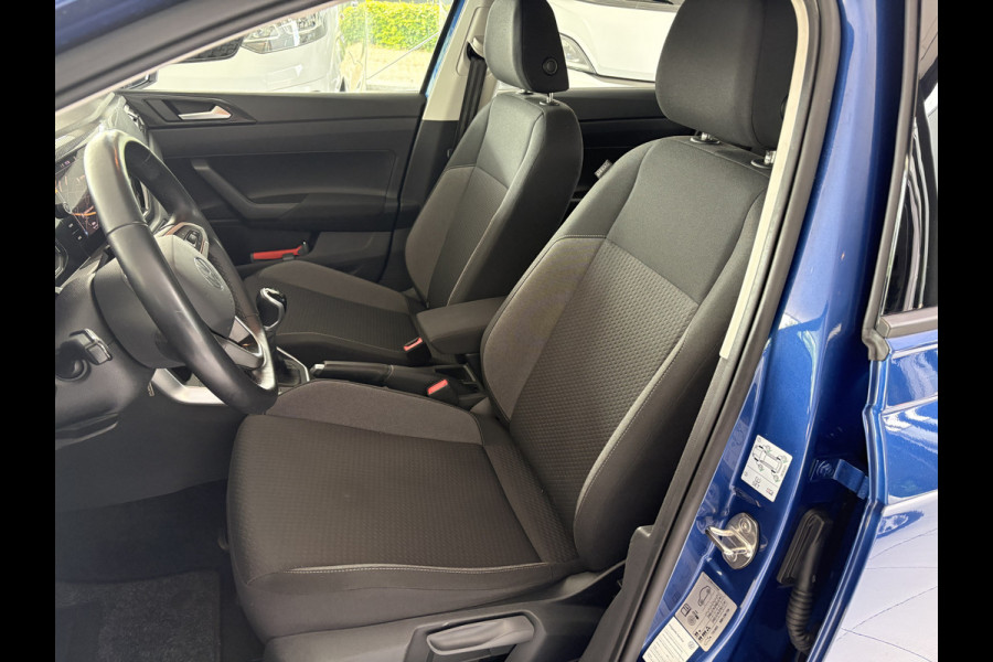 Volkswagen Polo 1.0 TSI Life  Airco - Apple carplay - Navigatie - Cruise control - Bluetooth - Licht metalen velgen 15 inch - Led verlichting - Elektrische ramen - Radio - Start/stop systeem - Stuur l