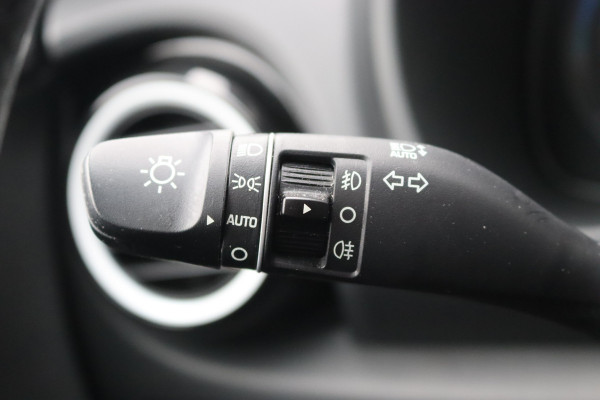 Hyundai Kona 1.6 GDI HEV Premium Sky Trekhaak/Open-dak/Winter-pack/Camera/Carplay