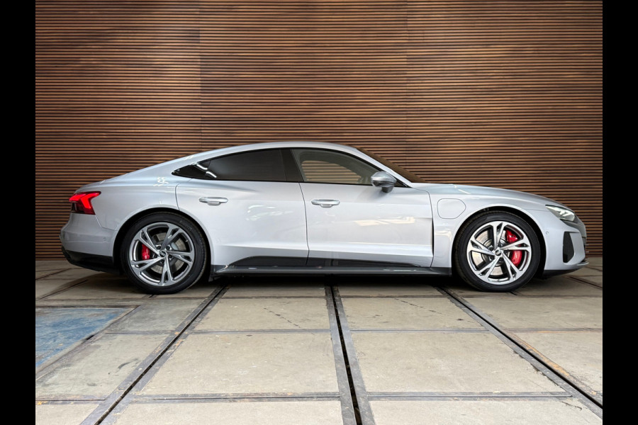 Audi e-tron GT Quattro | 530PK | 93kWh | Carbondak | 20'' | Luchtvering | Matrix LED | Nappa | RS interieur | Air-Quality Systeem