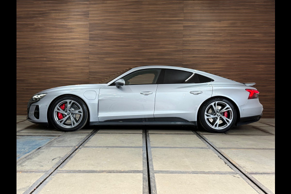 Audi e-tron GT Quattro | 530PK | 93kWh | Carbondak | 20'' | Luchtvering | Matrix LED | Nappa | RS interieur | Air-Quality Systeem