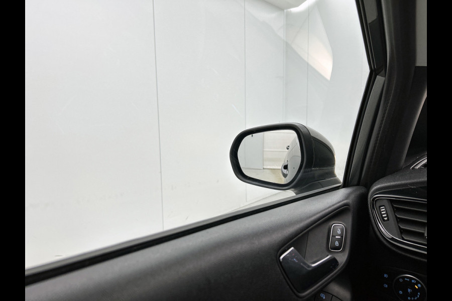 Ford Fiesta 1.0 EcoBoost Titanium (NAVIGATIE, CARPLAY, PARKEERSENSOREN, LED, STUURBEDIENING, 1e EIGENAAR, GOED ONDERHOUDEN)