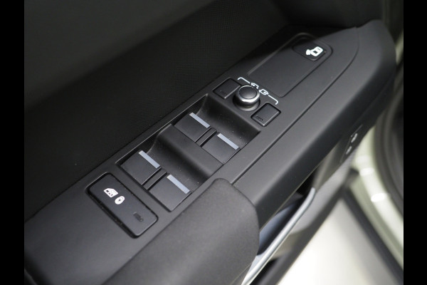 Land Rover Defender 110 2.0 P400e | NL Auto | Panoramadak | Trekhaak | 360 | Keyless | Adaptive Cruise | Leder | Carplay