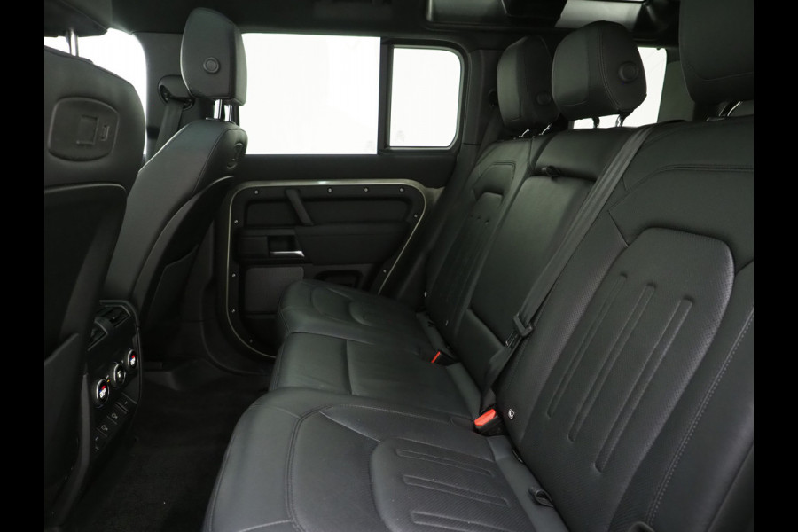 Land Rover Defender 110 2.0 P400e | NL Auto | Panoramadak | Trekhaak | 360 | Keyless | Adaptive Cruise | Leder | Carplay