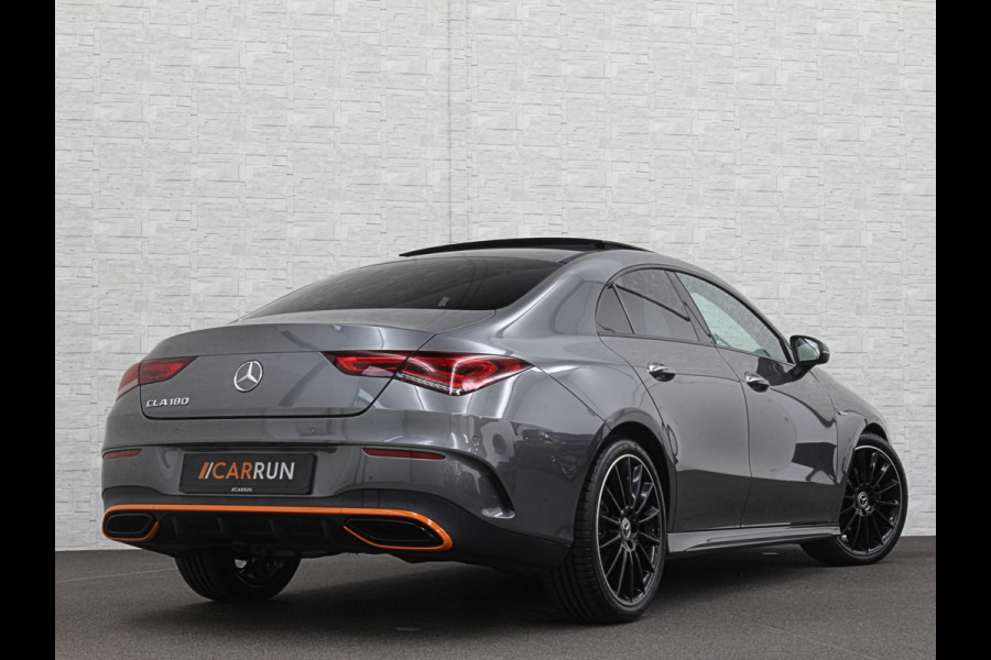 Mercedes-Benz CLA-Klasse 180 Edition 1 AMG-Line | Panorama | Sfeerverlichting | Widescreen | Memory | Multi-Beam LED | Keyless-Go | 19 Inch | Stoelverwarming | Night-Pakket | Camera | Origineel NL | Nieuwe Banden & Onderhoudsbeurt |