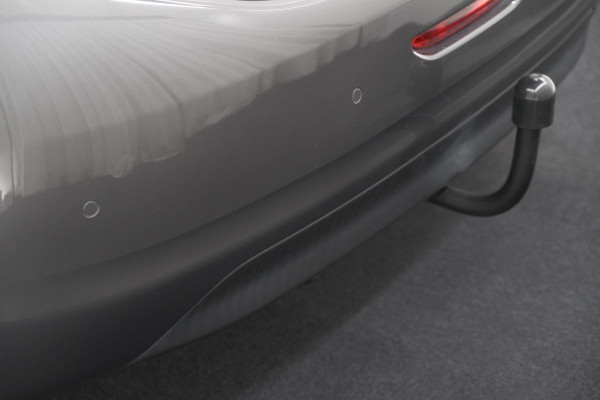 Peugeot 208 PureTech 82 Signature | Trekhaak | Parkeersensoren | Apple Carplay | Navigatie