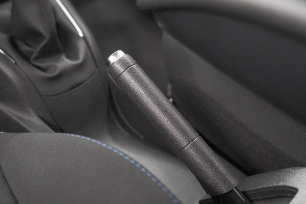 Peugeot 208 PureTech 82 Signature | Trekhaak | Parkeersensoren | Apple Carplay | Navigatie