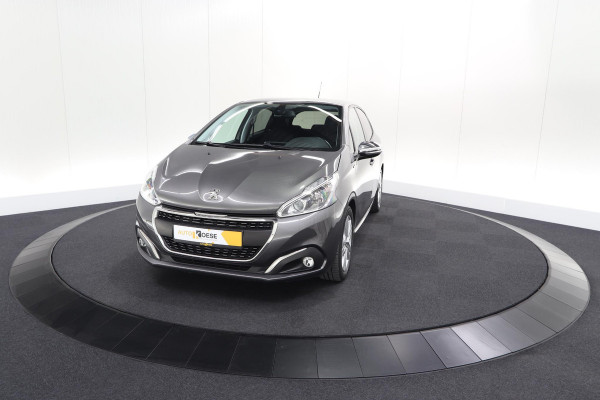 Peugeot 208 PureTech 82 Signature | Trekhaak | Parkeersensoren | Apple Carplay | Navigatie