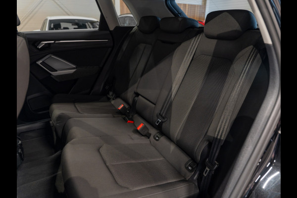 Audi Q3 45 TFSI e edition, Matrix LED, Virtual Cockpit, Apple Carplay, ACC, Android, Clima, PDC, Trekhaak 13P, Volledig Onderhoud