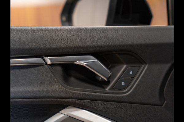 Audi Q3 45 TFSI e edition, Matrix LED, Virtual Cockpit, Apple Carplay, ACC, Android, Clima, PDC, Trekhaak 13P, Volledig Onderhoud