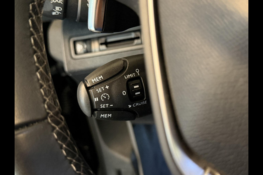 Peugeot 5008 1.2 PureTech 130PK Aut. Allure | 7 Zits | Navi | Panodak | Camera | Incl. garantie