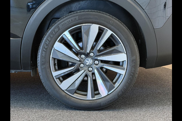 Peugeot 5008 1.2 PureTech 130PK Aut. Allure | 7 Zits | Navi | Panodak | Camera | Incl. garantie