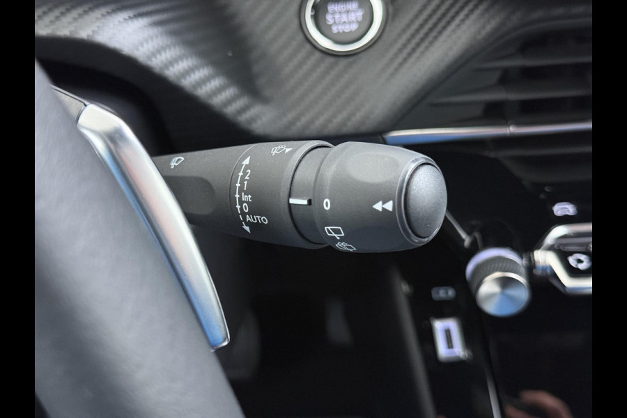 Peugeot 2008 1.2 Hybrid 136 Allure ADAPTIVE CRUISE CONTROL| ACHTERUITRIJCAMERA| APPLE CARPLAY/ ANDROID AUTO| DODE HOEK SENSOR