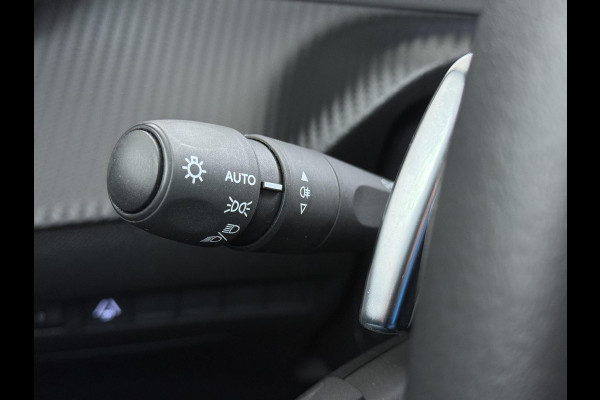 Peugeot 2008 1.2 Hybrid 136 Allure ADAPTIVE CRUISE CONTROL| ACHTERUITRIJCAMERA| APPLE CARPLAY/ ANDROID AUTO| DODE HOEK SENSOR