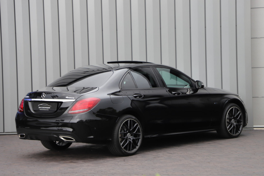 Mercedes-Benz C-Klasse 300e AMG 4-Matic | 320PK | Schuifdak | Sfeerverlichting | Leder | Facelift | Carplay | Standkachel | Camera | 2020.