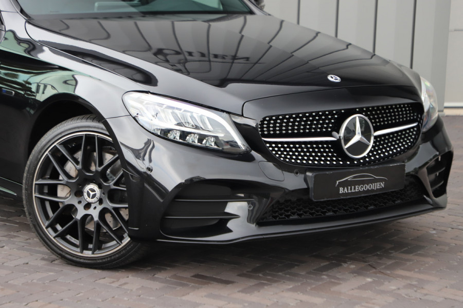 Mercedes-Benz C-Klasse 300e AMG 4-Matic | 320PK | Schuifdak | Sfeerverlichting | Leder | Facelift | Carplay | Standkachel | Camera | 2020.