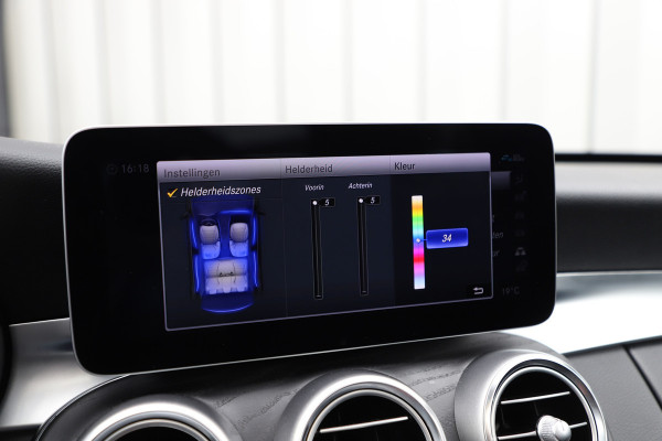 Mercedes-Benz C-Klasse 300e AMG 4-Matic | 320PK | Schuifdak | Sfeerverlichting | Leder | Facelift | Carplay | Standkachel | Camera | 2020.