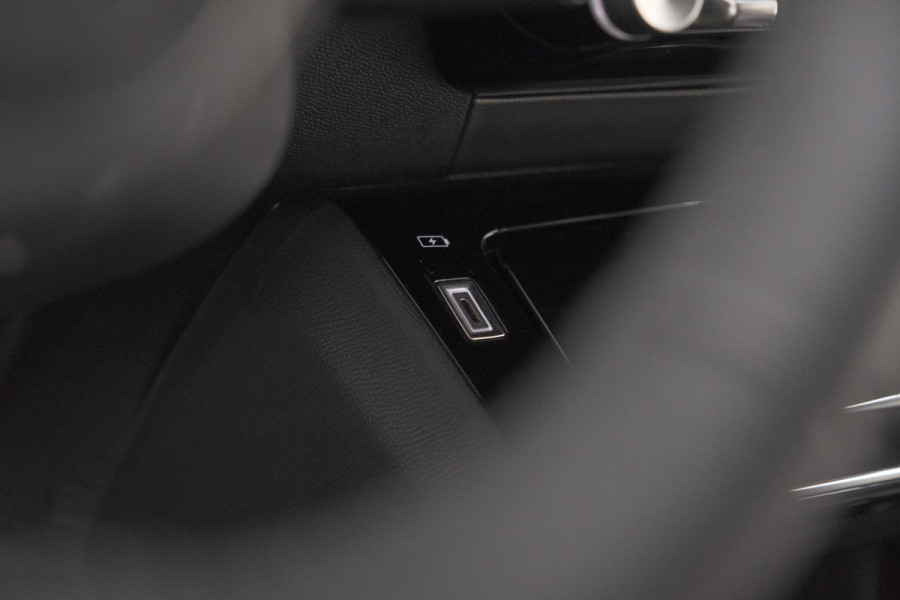 Peugeot 208 PureTech 100 Allure | 360 Camera | Vison Pack | Dodehoekdetectie | Apple Carplay