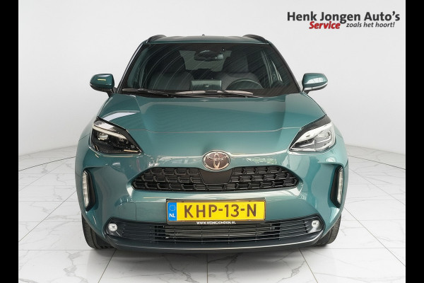 Toyota Yaris Cross 1.5 Hybrid 115 First Edition Rijklaar + Fabrieksgarantie Henk Jongen Auto's in Helmond,  al 50 jaar service zoals 't hoort!