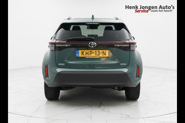 Toyota Yaris Cross 1.5 Hybrid 115 First Edition Rijklaar + Fabrieksgarantie Henk Jongen Auto's in Helmond,  al 50 jaar service zoals 't hoort!