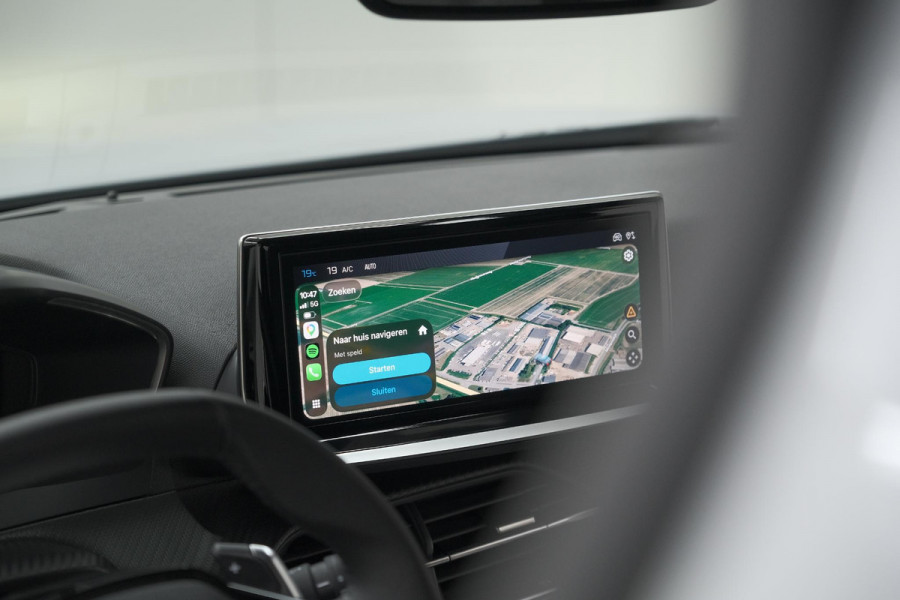 Peugeot e-2008 EV GT 50 kWh | 11 KW Laadfunctie | 360 Camera | Dodehoekdetectie | Apple Carplay