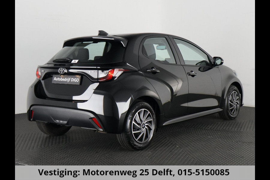 Toyota Yaris 1.5 HYBRID BLACKSTYLE AUTOMAAT GARANTIE 3-2035 ! CARPLAY NAVI. CAMERA.ADAPTIVE CRUISE.