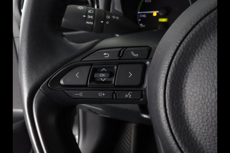 Toyota Yaris 1.5 HYBRID BLACKSTYLE AUTOMAAT GARANTIE 3-2035 ! CARPLAY NAVI. CAMERA.ADAPTIVE CRUISE.