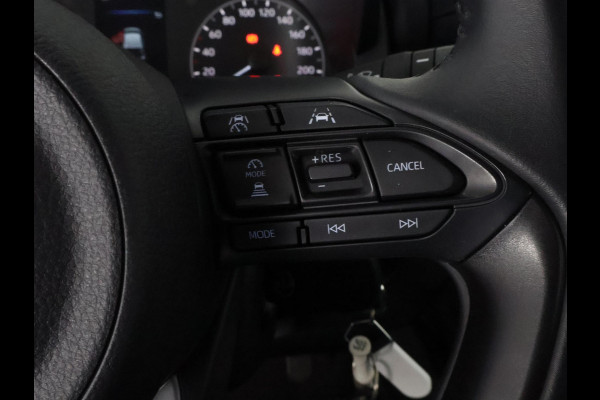 Toyota Yaris 1.5 HYBRID BLACKSTYLE AUTOMAAT GARANTIE 3-2035 ! CARPLAY NAVI. CAMERA.ADAPTIVE CRUISE.