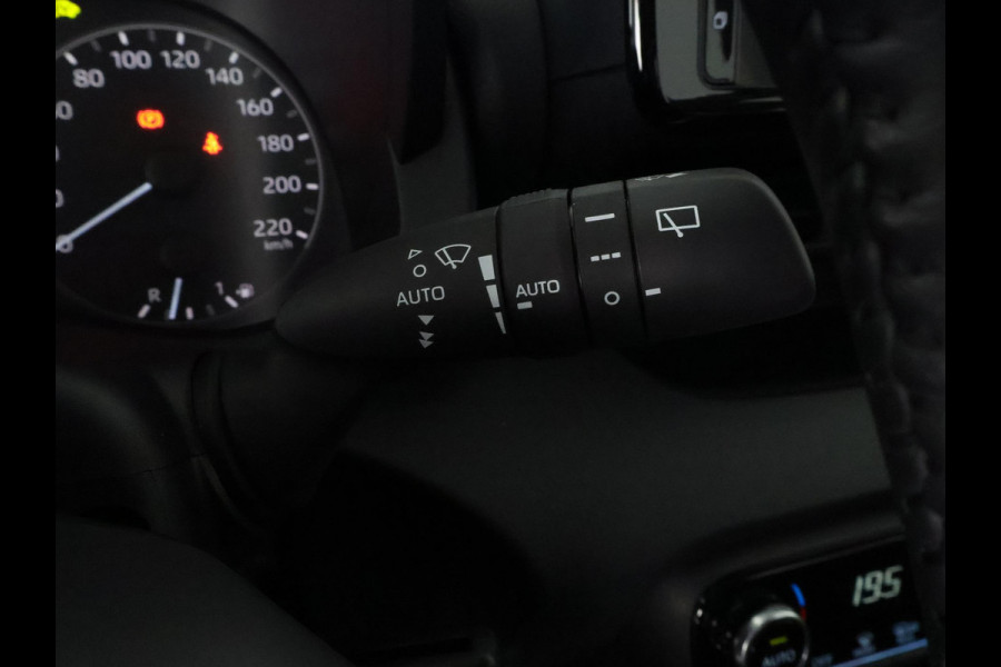 Toyota Yaris 1.5 HYBRID BLACKSTYLE AUTOMAAT GARANTIE 3-2035 ! CARPLAY NAVI. CAMERA.ADAPTIVE CRUISE.