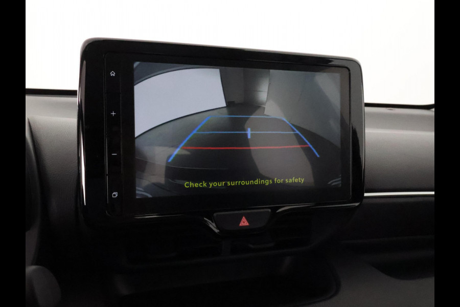 Toyota Yaris 1.5 HYBRID BLACKSTYLE AUTOMAAT GARANTIE 3-2035 ! CARPLAY NAVI. CAMERA.ADAPTIVE CRUISE.